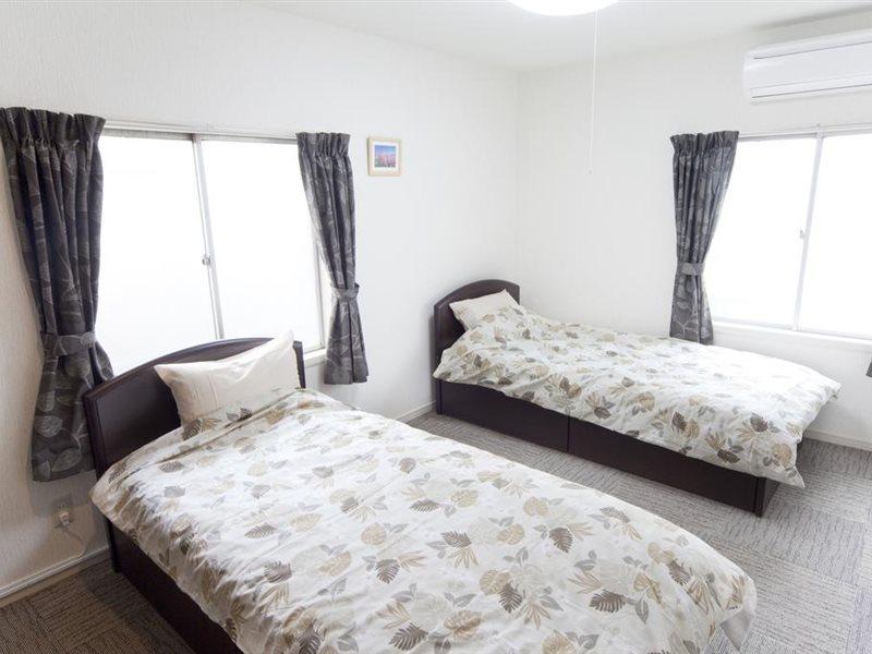 The Shin-Okubo International Hotel Tokyo Bagian luar foto