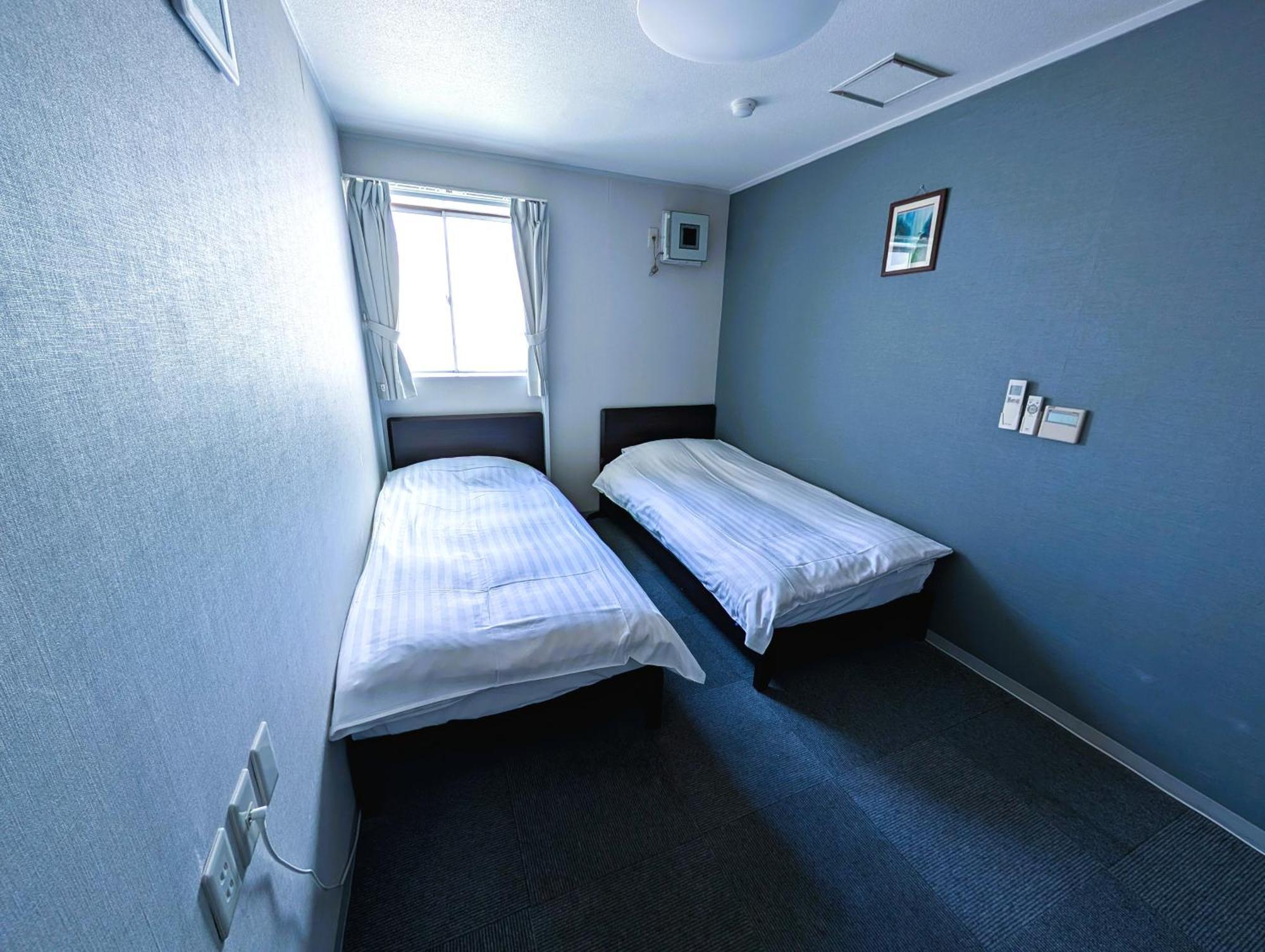The Shin-Okubo International Hotel Tokyo Bagian luar foto
